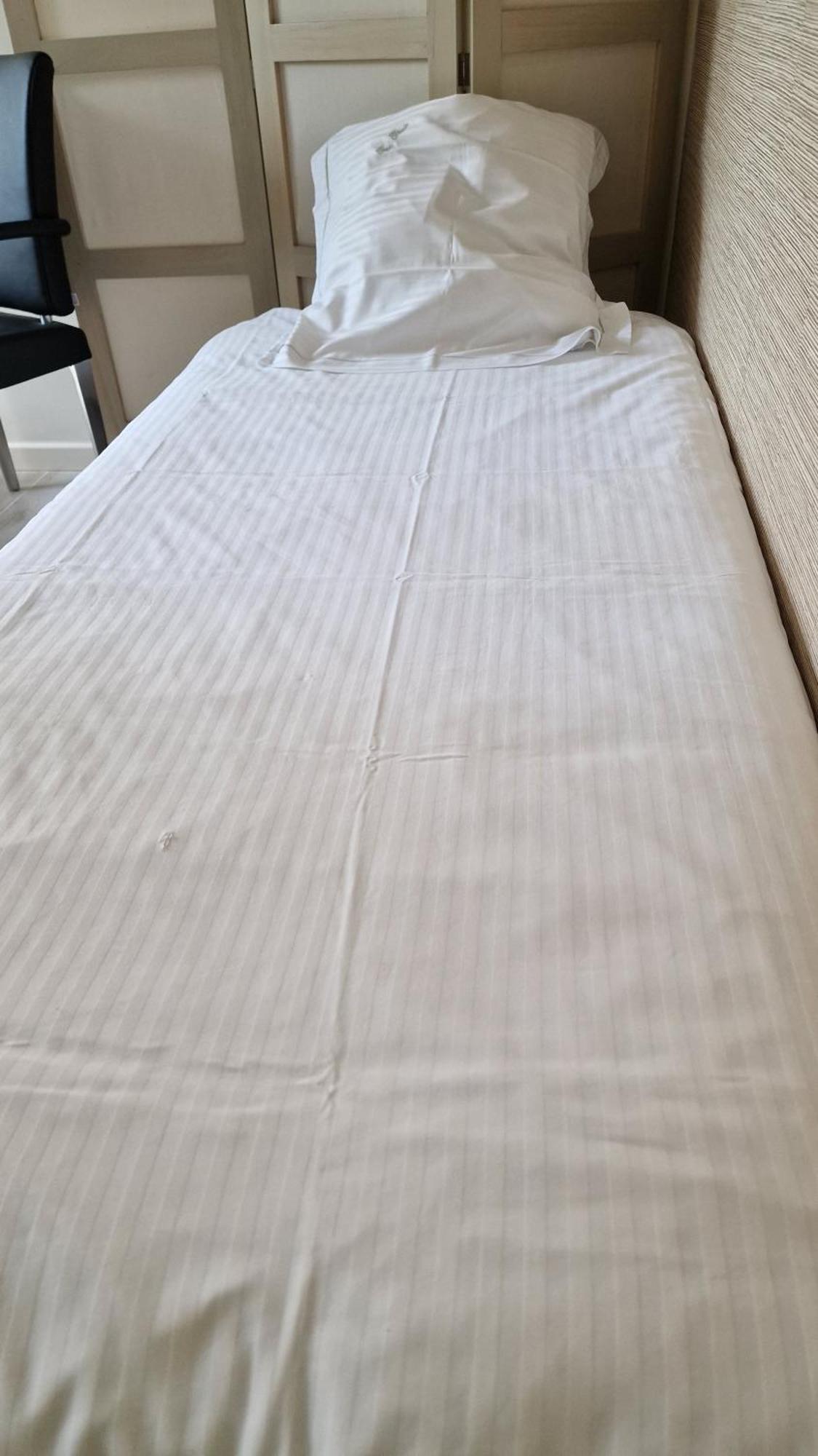 Couette-café Fine Fleur 4*