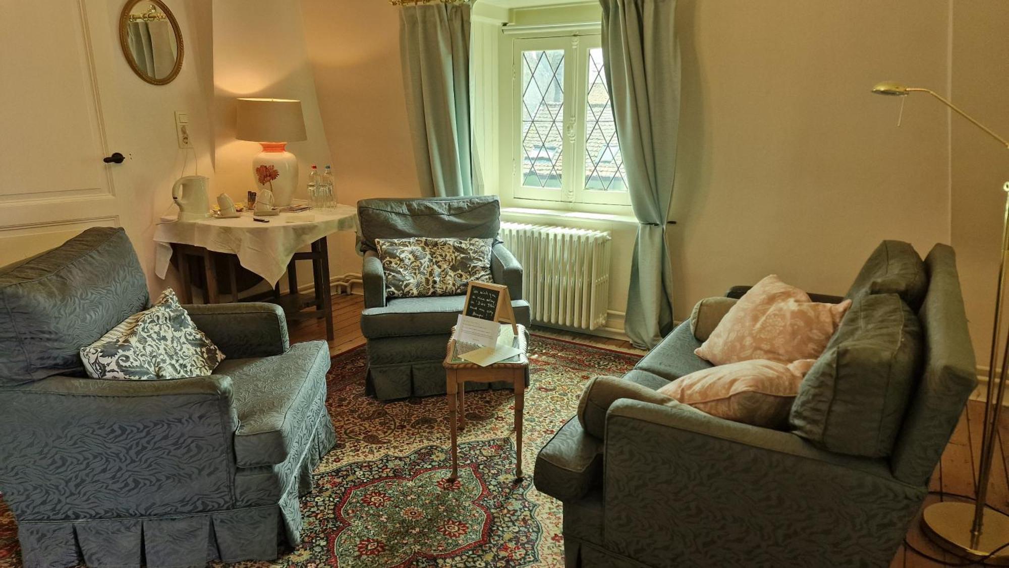 Fine Fleur Bed & Breakfast 4*