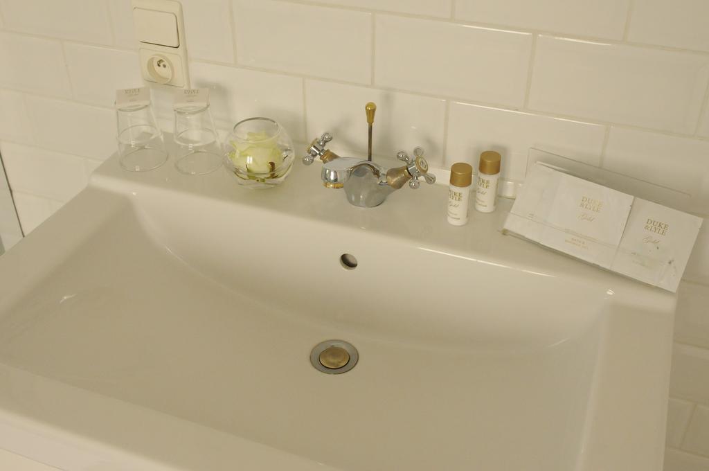 Couette-café Fine Fleur 4*
