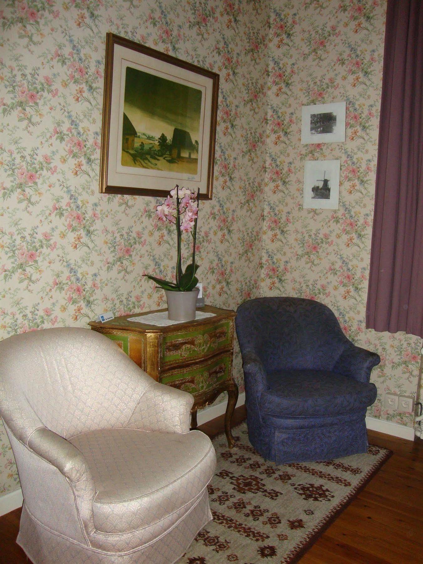 Couette-café Fine Fleur 4*